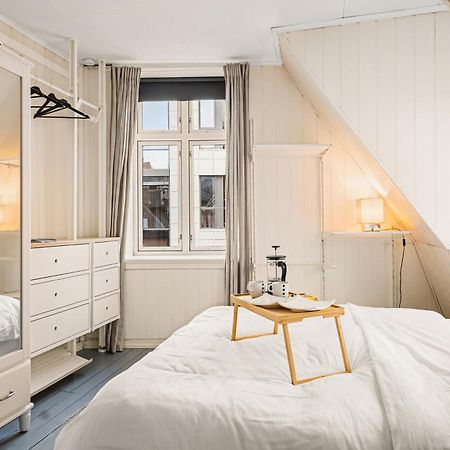 Live In Historic Building - View To Bryggen Apartamento Bergen Exterior foto