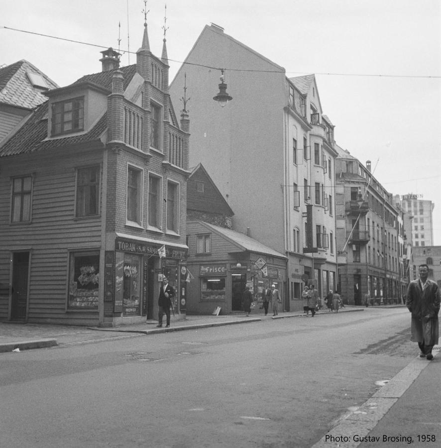 Live In Historic Building - View To Bryggen Apartamento Bergen Exterior foto