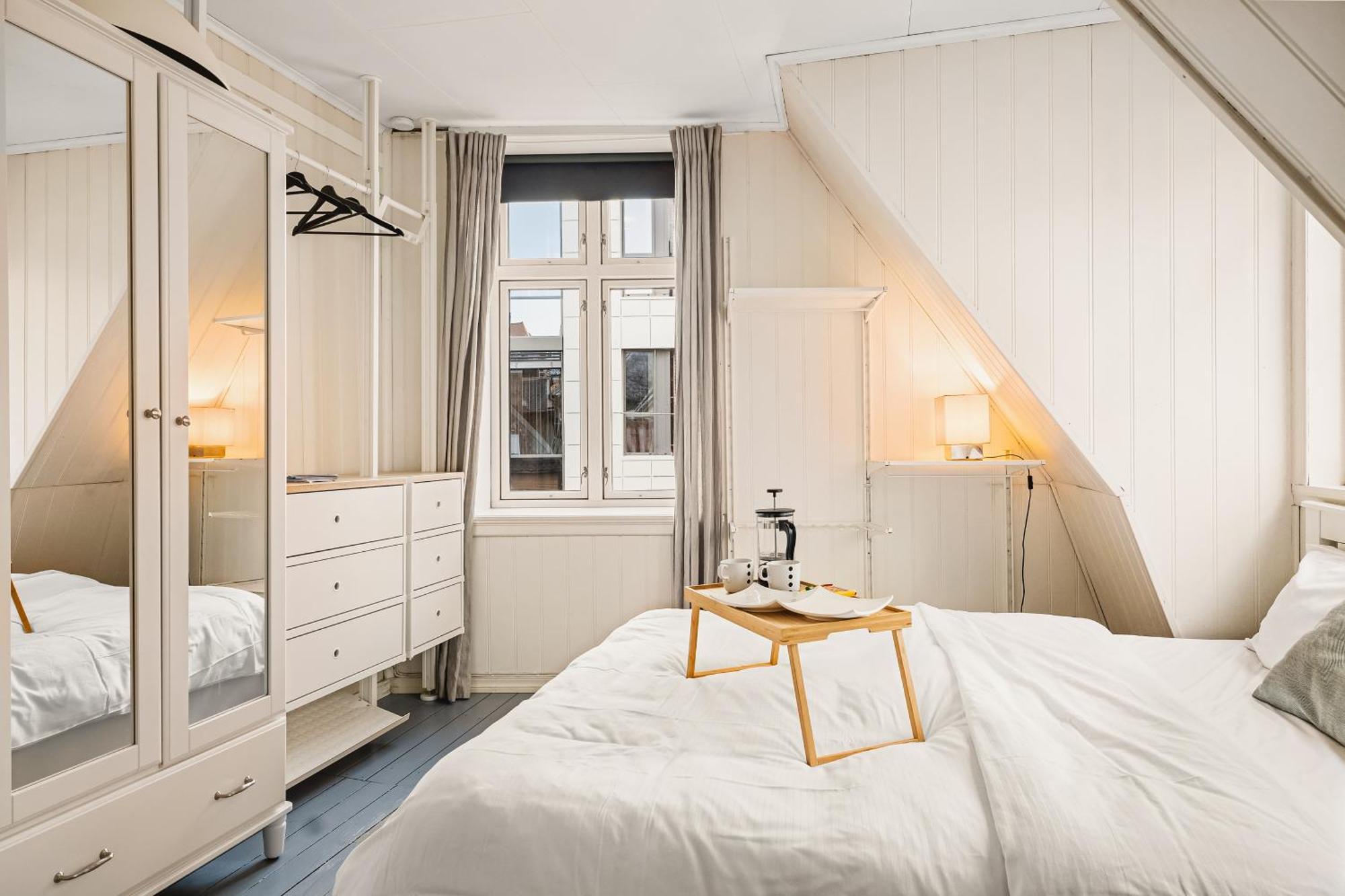 Live In Historic Building - View To Bryggen Apartamento Bergen Exterior foto